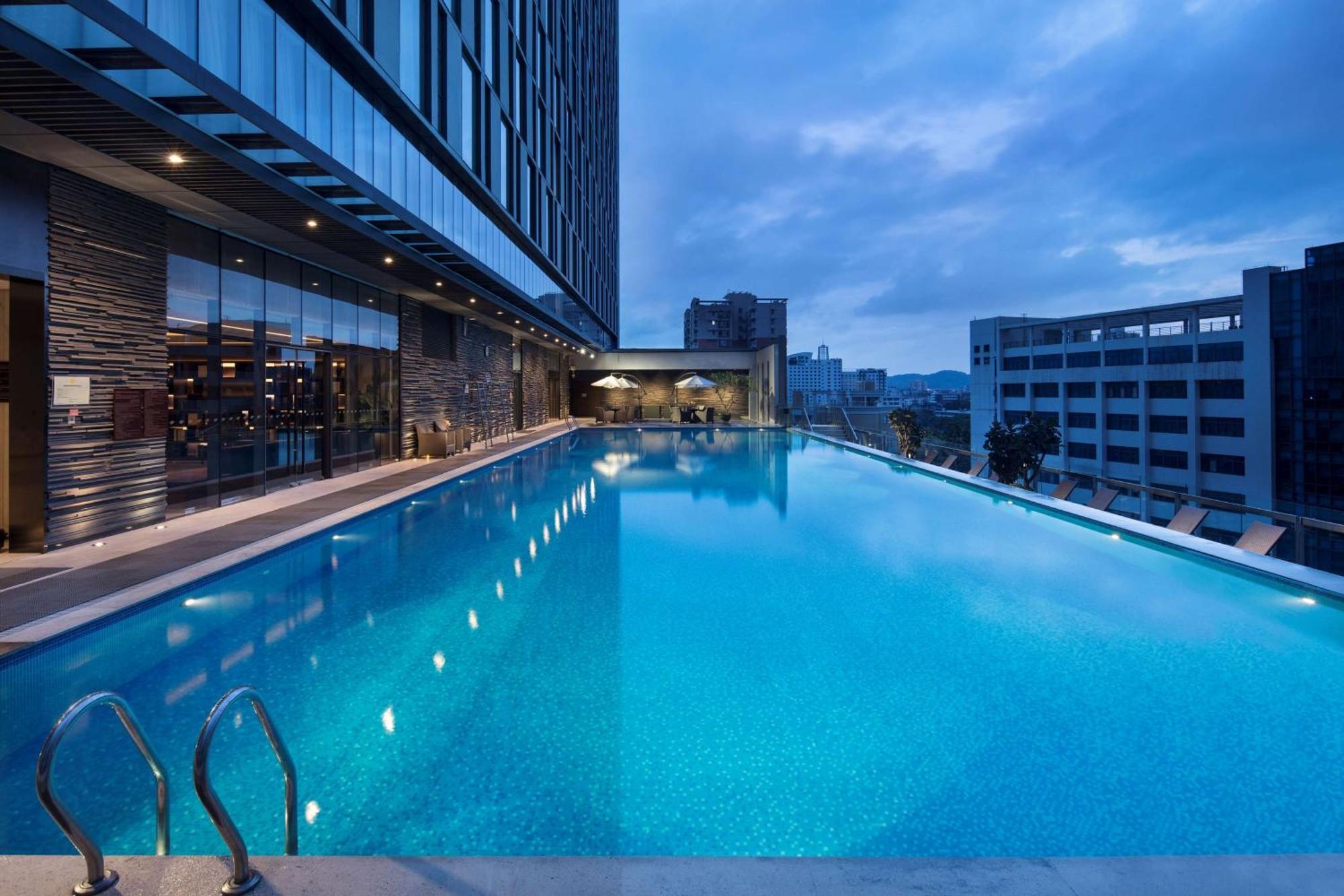 Hilton Guangzhou Tianhe: Canton Fair Shuttle & Registration Hotel Exterior photo